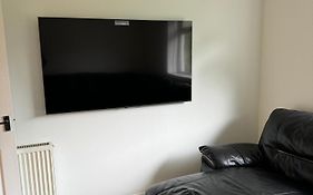 Cozy 2 Bedroom Cottage In Kirkcaldy